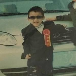 Meet your Posher, Simon